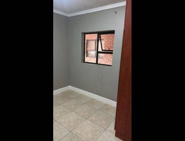 2 BEDROOM PROPERTY TO RENT IN LENASIA EXT 9